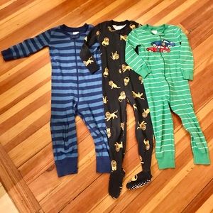 3 Hanna Anderson Pajamas - 90 cm/3 US